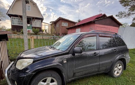Toyota RAV4, 2005 год, 650 000 рублей, 3 фотография