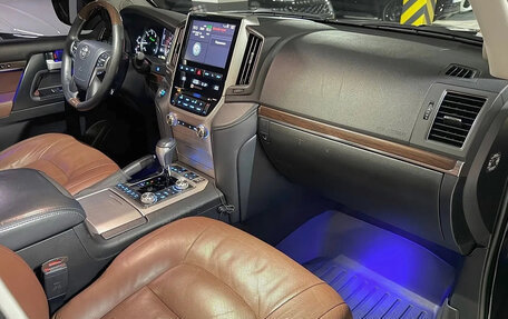 Toyota Land Cruiser 200, 2016 год, 6 120 000 рублей, 9 фотография