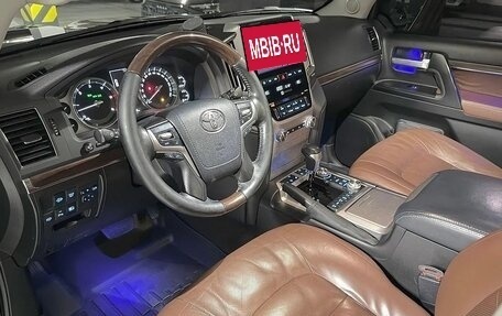 Toyota Land Cruiser 200, 2016 год, 6 120 000 рублей, 8 фотография