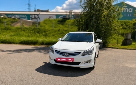 Hyundai Solaris II рестайлинг, 2016 год, 1 100 000 рублей, 3 фотография