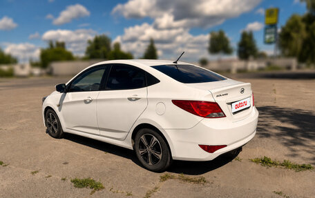 Hyundai Solaris II рестайлинг, 2016 год, 1 100 000 рублей, 4 фотография