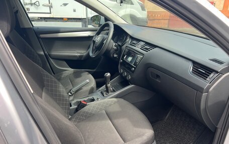 Skoda Octavia, 2018 год, 1 350 000 рублей, 6 фотография