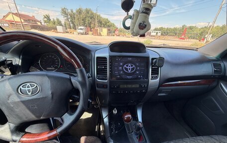 Toyota Land Cruiser Prado 120 рестайлинг, 2003 год, 1 650 000 рублей, 6 фотография