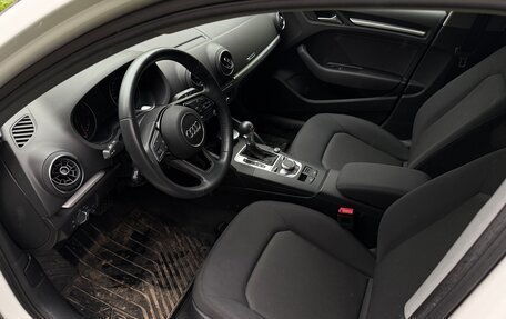 Audi A3, 2018 год, 2 300 000 рублей, 8 фотография