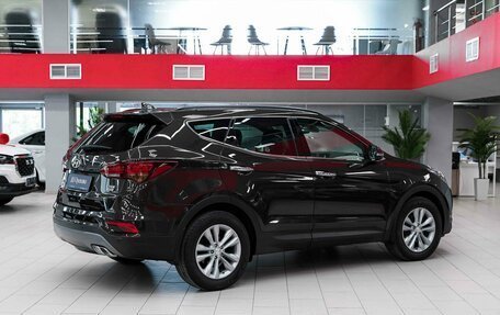 Hyundai Santa Fe III рестайлинг, 2018 год, 2 090 000 рублей, 2 фотография