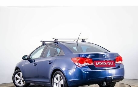 Chevrolet Cruze II, 2010 год, 619 000 рублей, 6 фотография