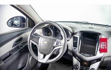 Chevrolet Cruze II, 2010 год, 619 000 рублей, 11 фотография