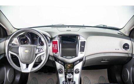 Chevrolet Cruze II, 2010 год, 619 000 рублей, 12 фотография