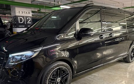Mercedes-Benz V-Класс, 2025 год, 14 360 000 рублей, 1 фотография