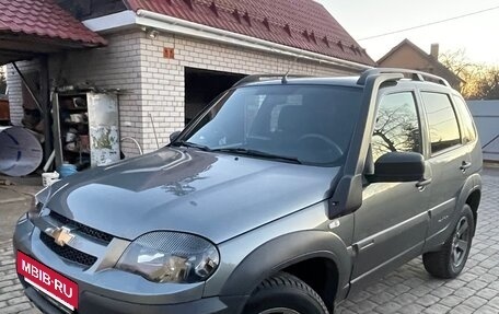 Chevrolet Niva I рестайлинг, 2020 год, 950 000 рублей, 2 фотография