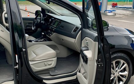 KIA Carnival III, 2020 год, 3 250 000 рублей, 9 фотография