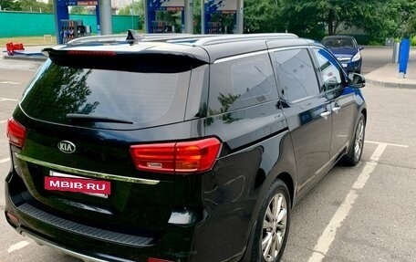 KIA Carnival III, 2020 год, 3 250 000 рублей, 8 фотография