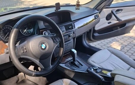 BMW 3 серия, 2011 год, 950 000 рублей, 9 фотография