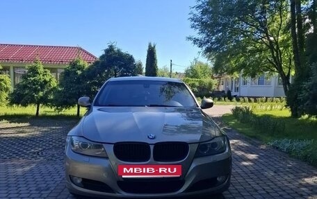 BMW 3 серия, 2011 год, 950 000 рублей, 2 фотография