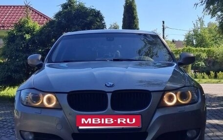 BMW 3 серия, 2011 год, 950 000 рублей, 3 фотография