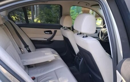 BMW 3 серия, 2011 год, 950 000 рублей, 14 фотография