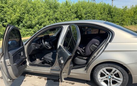 BMW 3 серия, 2009 год, 1 200 000 рублей, 12 фотография
