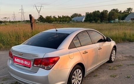 Chevrolet Cruze II, 2012 год, 615 000 рублей, 3 фотография