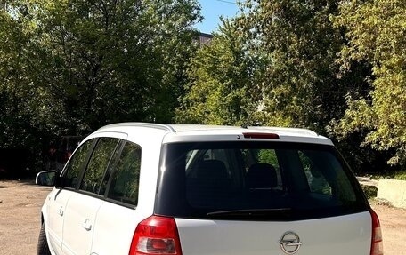 Opel Zafira B, 2013 год, 750 000 рублей, 4 фотография