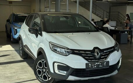 Renault Kaptur I рестайлинг, 2021 год, 1 729 000 рублей, 2 фотография