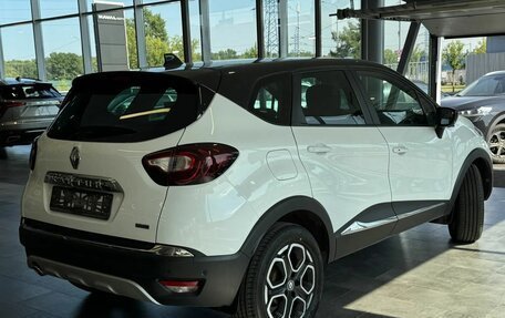 Renault Kaptur I рестайлинг, 2021 год, 1 729 000 рублей, 5 фотография
