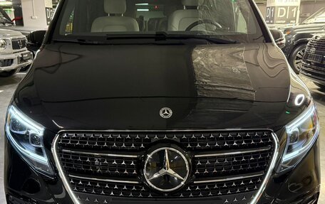 Mercedes-Benz V-Класс, 2025 год, 14 360 000 рублей, 2 фотография