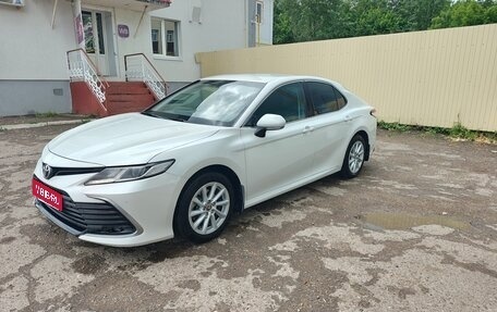 Toyota Camry, 2021 год, 2 350 000 рублей, 1 фотография