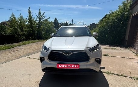 Toyota Highlander, 2020 год, 5 300 000 рублей, 1 фотография
