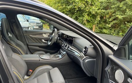 Mercedes-Benz E-Класс AMG, 2023 год, 20 583 000 рублей, 16 фотография