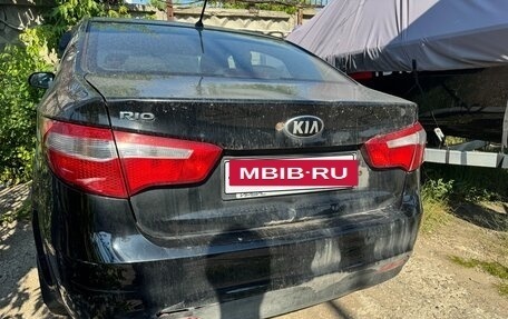 KIA Rio III рестайлинг, 2013 год, 450 000 рублей, 38 фотография