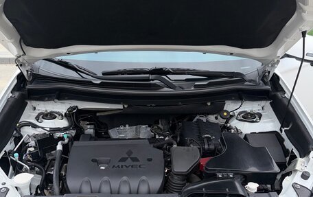 Mitsubishi Outlander III рестайлинг 3, 2022 год, 2 850 000 рублей, 15 фотография