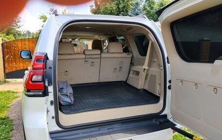 Toyota Land Cruiser Prado 150 рестайлинг 2, 2021 год, 5 050 000 рублей, 8 фотография