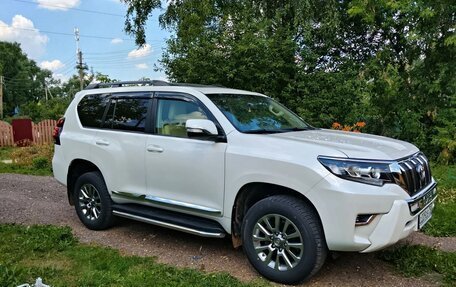 Toyota Land Cruiser Prado 150 рестайлинг 2, 2021 год, 5 050 000 рублей, 11 фотография