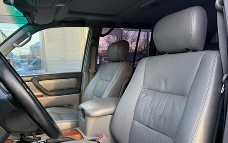 Toyota Land Cruiser 100 рестайлинг 2, 2005 год, 1 800 000 рублей, 10 фотография