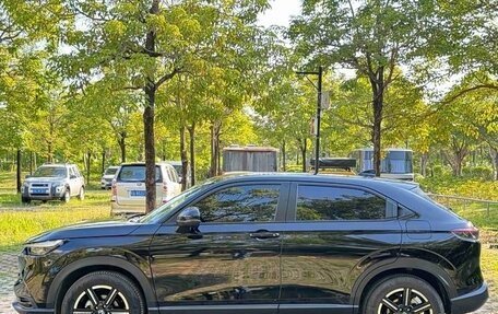Honda Vezel, 2023 год, 1 850 000 рублей, 8 фотография