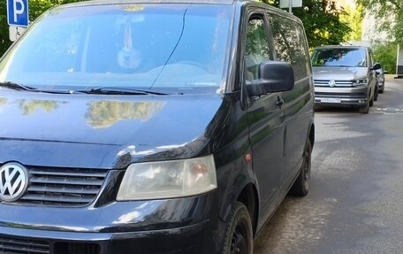 Volkswagen Transporter T5 рестайлинг, 2003 год, 850 000 рублей, 3 фотография