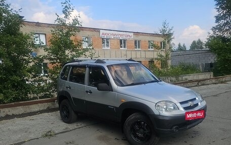 Chevrolet Niva I рестайлинг, 2009 год, 280 000 рублей, 2 фотография