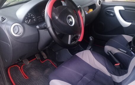 Renault Logan I, 2014 год, 320 000 рублей, 3 фотография