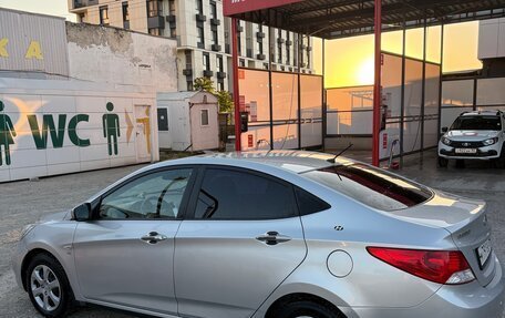 Hyundai Solaris II рестайлинг, 2011 год, 865 000 рублей, 7 фотография