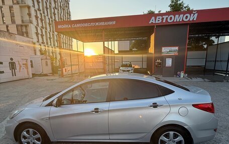 Hyundai Solaris II рестайлинг, 2011 год, 865 000 рублей, 8 фотография