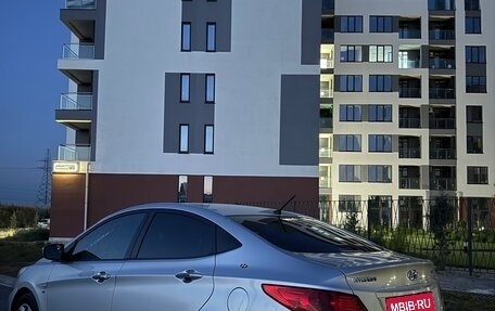 Hyundai Solaris II рестайлинг, 2011 год, 865 000 рублей, 5 фотография
