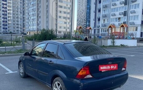 Ford Focus IV, 2001 год, 137 000 рублей, 4 фотография