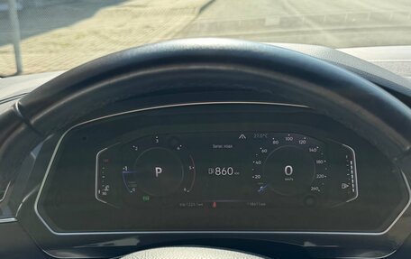 Volkswagen Tiguan II, 2020 год, 2 800 000 рублей, 8 фотография