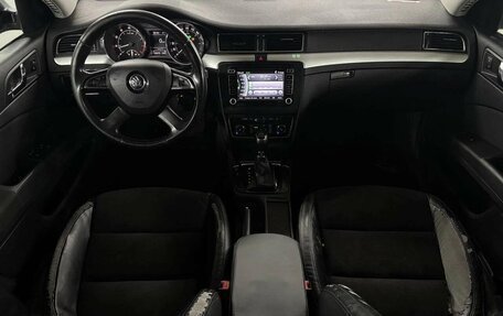 Skoda Superb III рестайлинг, 2013 год, 999 000 рублей, 9 фотография