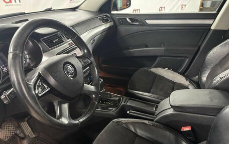 Skoda Superb III рестайлинг, 2013 год, 999 000 рублей, 10 фотография