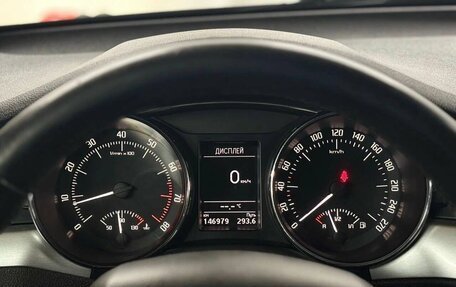 Skoda Superb III рестайлинг, 2013 год, 999 000 рублей, 14 фотография