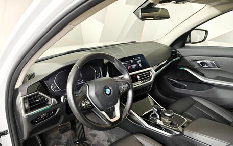 BMW 3 серия, 2020 год, 3 450 000 рублей, 12 фотография
