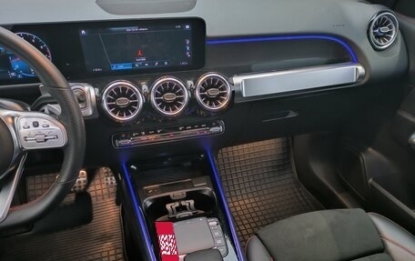 Mercedes-Benz GLB, 2021 год, 3 950 000 рублей, 26 фотография
