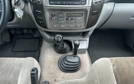Toyota Land Cruiser 100 рестайлинг 2, 2006 год, 2 130 000 рублей, 11 фотография