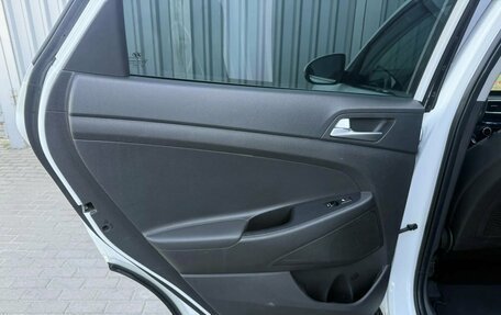Hyundai Tucson III, 2018 год, 2 350 000 рублей, 16 фотография